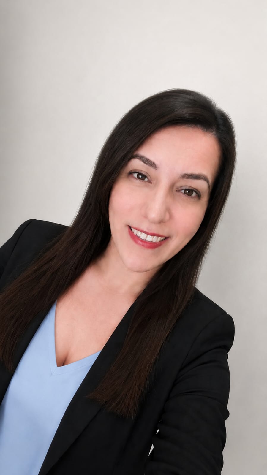 Lic. Esp. Perf. Ana Liz Picco Britez